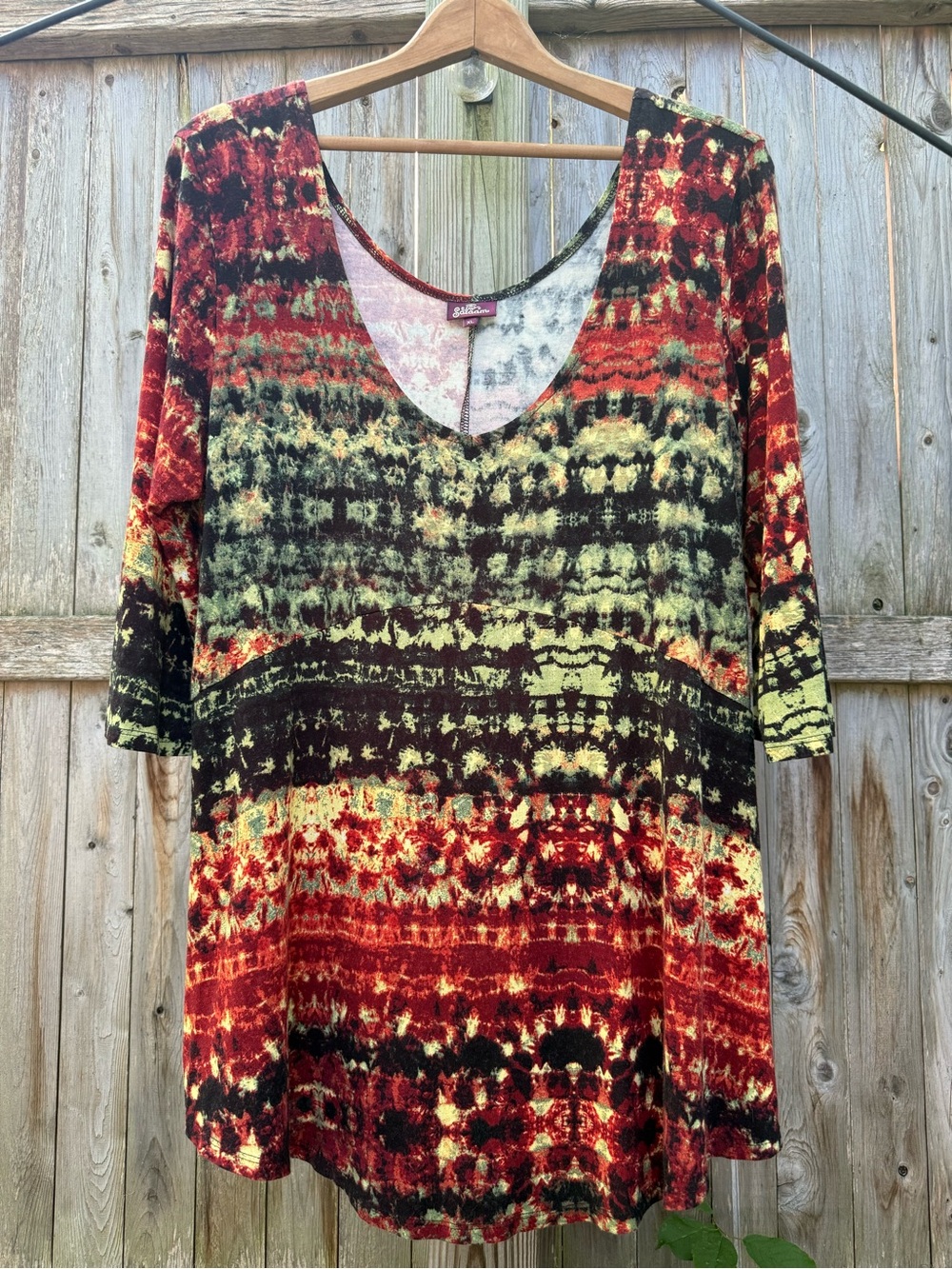 Salaam Suzie Top 3/4 Sleeve Tunic Red Tie Dye Print Jersey Festival Artsy Boho